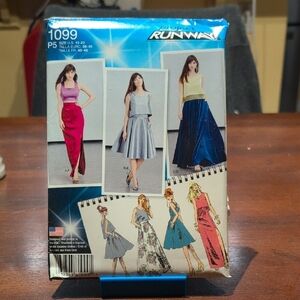 PATTERN Simplicity 1099 Project Runway Top Plus Skirt Combos